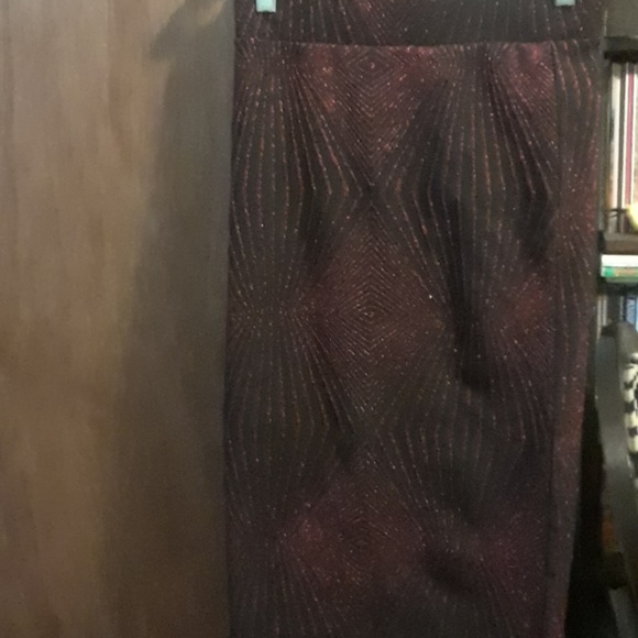 Black Glittery Skirt, size S  NWT - Picture 2 of 4